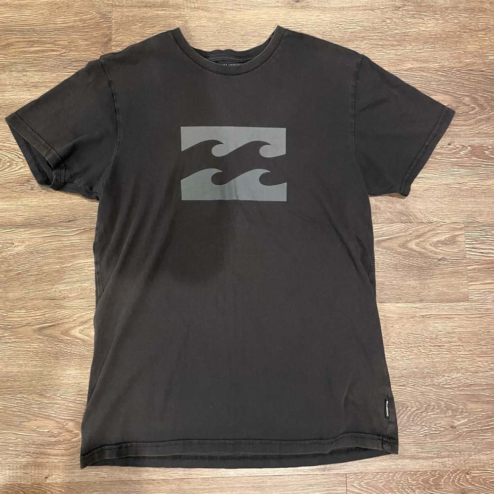 Billabong tshirt